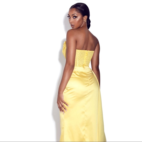 Miss Circle Yellow Crystallized Corset High Slit Satin Gown - Picture 6 of 7